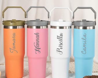 Gepersonaliseerde IceFlow-beker van 30 oz, aangepaste gegraveerde naam reismok, laserbeker voor haar/hem, verjaardagscadeau voor haar, beker cadeau voor buiten