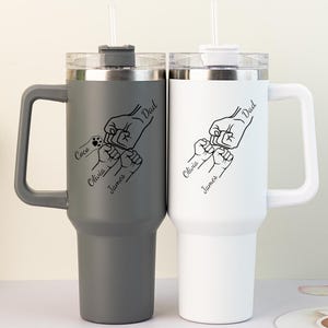 Custom Dad Fist Bump Kids Names Tumbler,Father&#39;s Day Gift for Daddy,Personalised Daddy Tumbler,40oz Stainless Steel Cup,Gift for Dad Grandpa