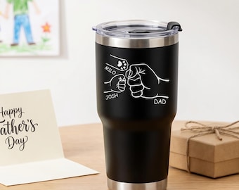 Bicchiere con nomi per bambini "Pugno di pugno di papà", regalo per la festa del papà, bicchiere in acciaio inossidabile da 30 once con incisione laser, bicchiere personalizzato per papà