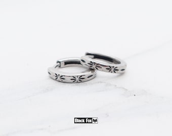 Titanium thin classic hoop earrings, Stars and spark pattern carved huggies, lightweight cartilage gothic style hoop earring, gift for her
