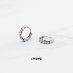 Créoles en blé articulées en titane, design unique de petite taille, Huggies unisexes hypoallergéniques, Boucles d'oreilles légères de style punk gothique en cartilage