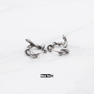Boucle d'oreille huggies en titane au design vintage, à porter au quotidien, boucle d'oreille légère hypoallergénique unisexe de style punk, cadeau