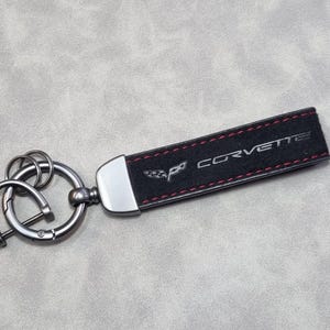Corvette Porte-clés Cuir Alcantara Porte-clés Logo Voiture Accessoires Cadeau Pour Homme Anniversaire Noël