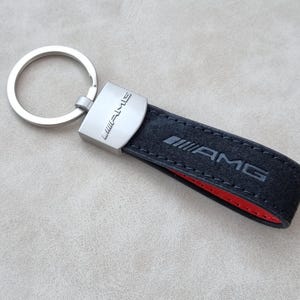 Amg Schlüsselanhänger Leder Alcantara Schlüsselanhänger Logo Mercedes Geschenk für Männer Frauen Geburtstag Weihnachten Autozubehör