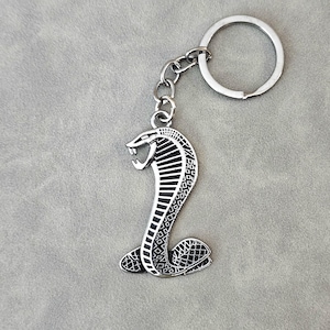Mustang Shelby porte-clés en métal Logo Gt500 Cobra cadeau pour homme anniversaire noël accessoires de voiture
