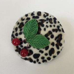 Leoparden Print Schleier Cocktailhut - Kirsch Fascinator