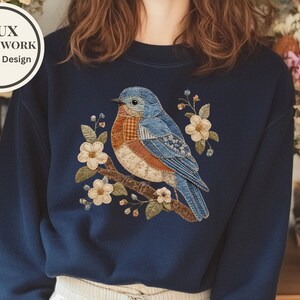Faux Patchwork Bluebird Sweatshirt, Vintage Blommig Cottagecore Crew Neck Kläder