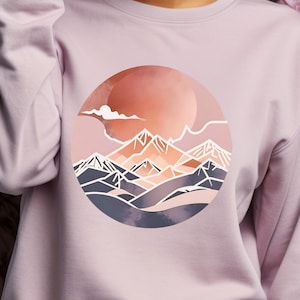 Mountain Sunset Sweatshirt, Minimalist Nature Jumper, Unisex Pullover, Cozy Mountain Sweatshirt, Sunset Lover Gift, Mountain Vibes Sweater,