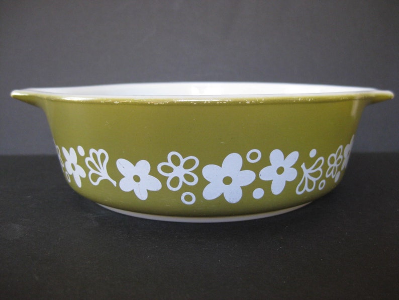 Retro Mod Avocado Flower Power Spring Blossom 1 Pint Pyrex Bowl on Etsy by TheRetroLife crazy daisy lid 1970s milkglass ovenware