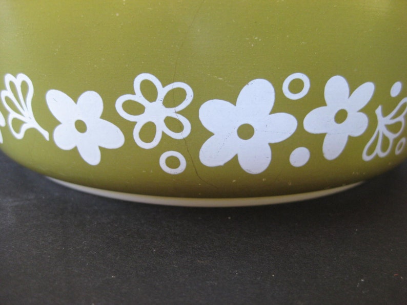 Retro Mod Avocado Flower Power Spring Blossom 1 Pint Pyrex Bowl on Etsy by TheRetroLife crazy daisy lid 1970s milkglass ovenware