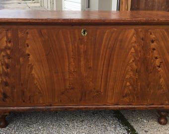 Price Drop***Beautiful primitive grain painted pine blanket chest ball feet 24.25h20.5d44 Shipping is not free