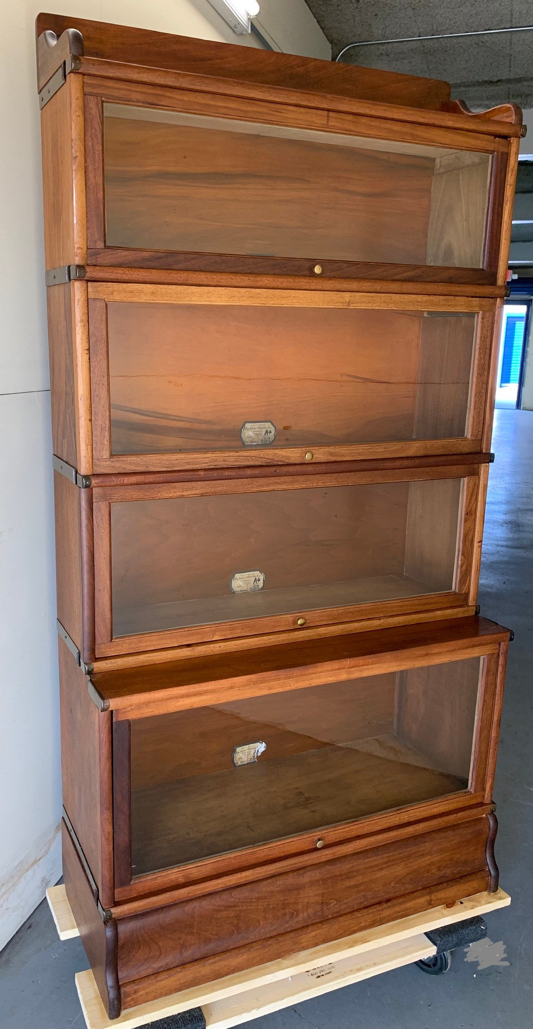 Antique MI 1896 Globe Wernicke 4 Section Oak Stepback Barrister