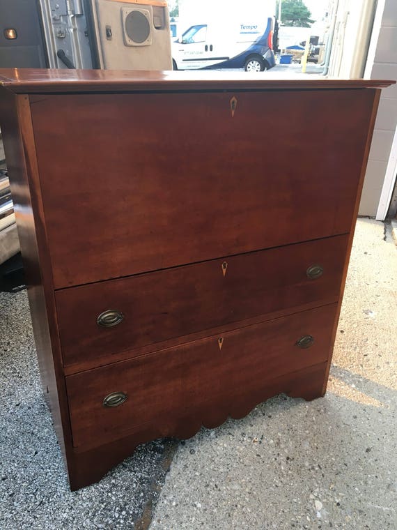 Antique Federal Style Cherry Mule Chest 19d39w43h Is