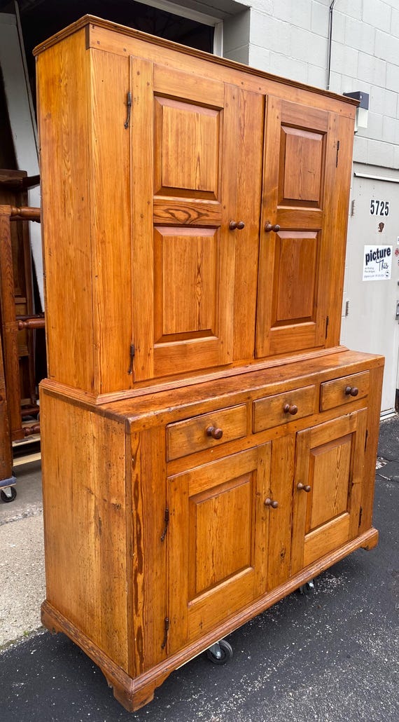 Beautiful Primitive 18th Century Virginia Solid Pine Two Piece