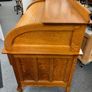 Beautiful antique Macey solid oak paneled roll top desk 40W28D30H44H Shipping is not free image 7