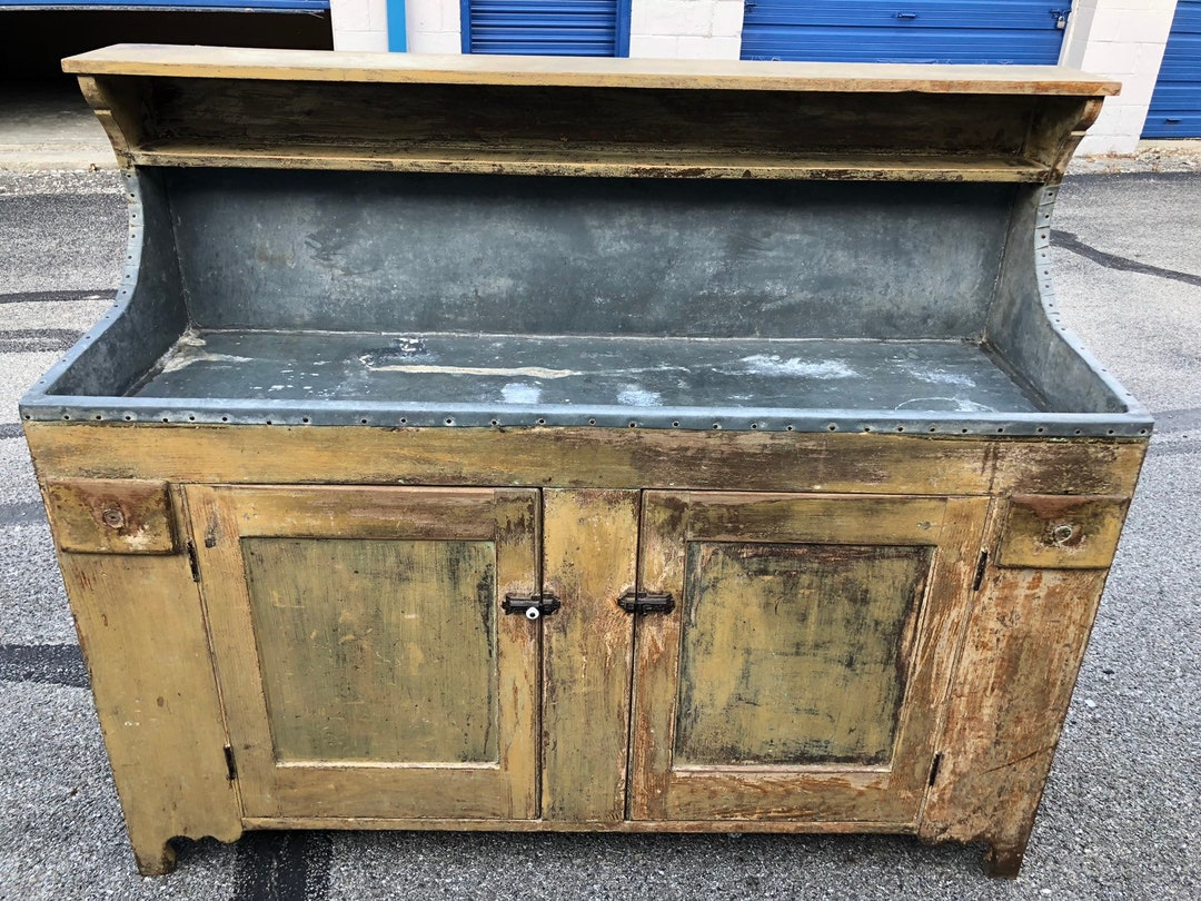 Primitive American Pennsylvania Dry Sink Distressed Yellow Primitive American Pennsylvania Dry Sink Distressed Yellow