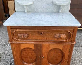 Antique Victorian marble top washstand 29.5W17D30H42H shipping is not free