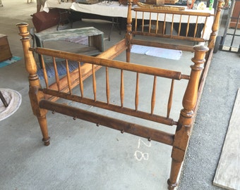 Antique Spool Bed - Etsy