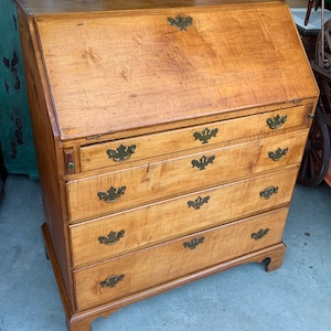 American Chippendale Maple slant desk secretary 19th c 32.5h42.5h19d36.5w Shipping is not free