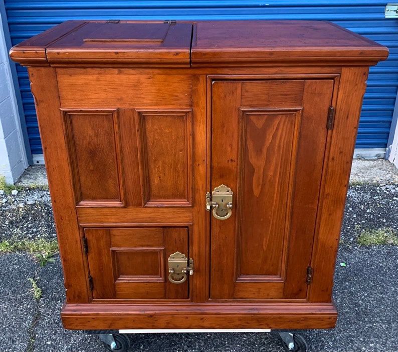 Beautiful 1905 Eddy solid Pine Refrigerator ice chest Boston Ma 35.5W20D37H Shipping is not free image 1