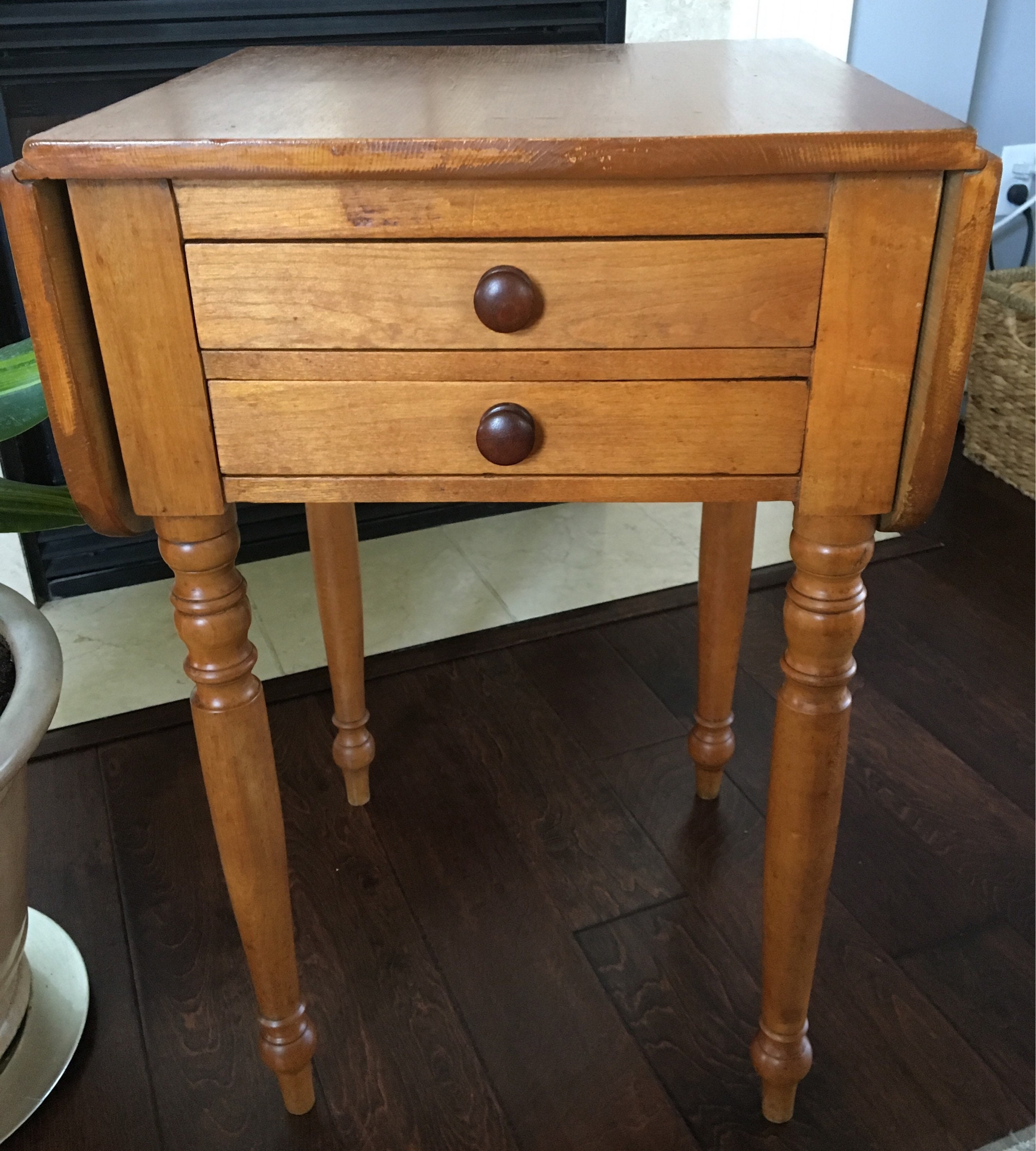Country Sheraton 2 Drawer Drop Leaf Table 29h35w18 5w18d Etsy