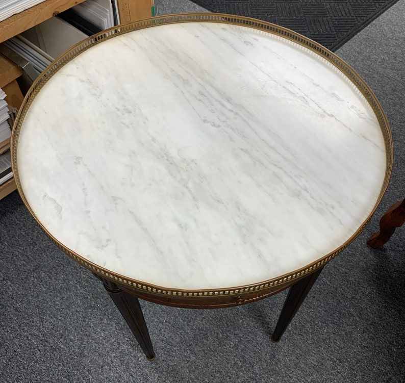 Antique French Louis XVI mahogany gueridon marble top table 28.5h24d shipping is not free bild 8