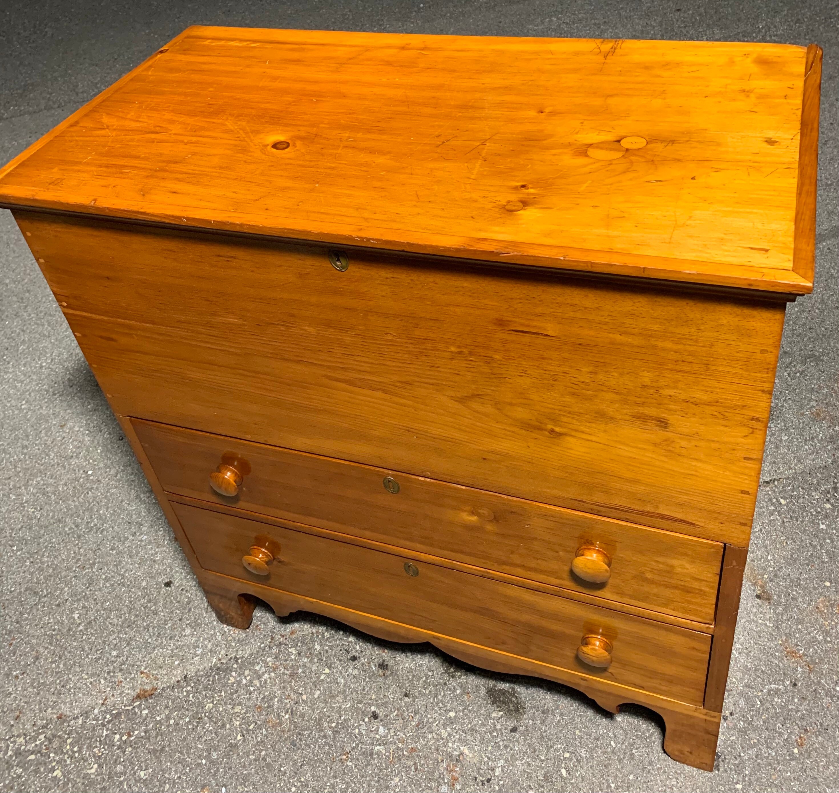 Antique 1800s New England Pine 2 Drawer Mule Blanket Chest Cut Out