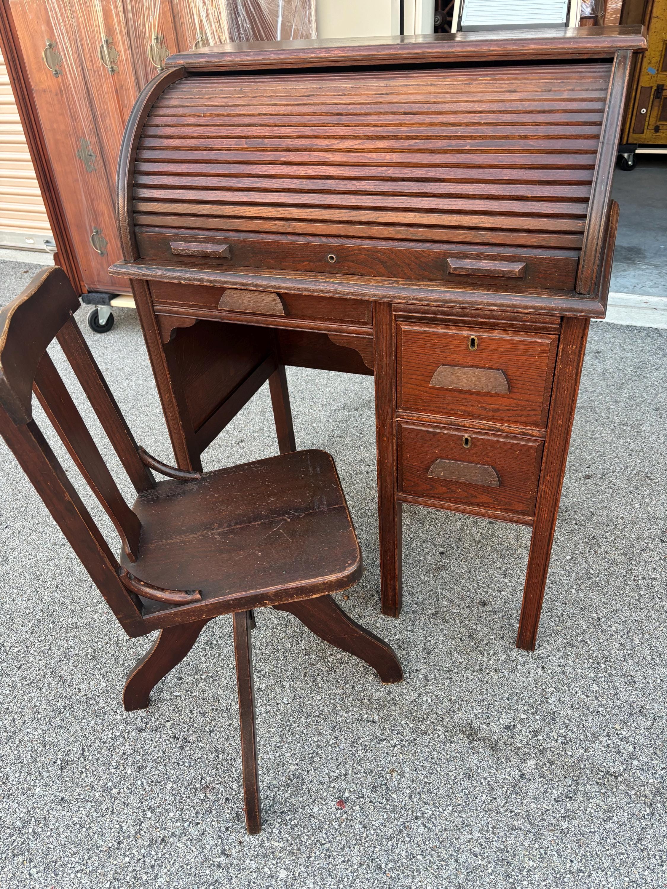 Antique Maine Childs Solid Oak Roll Top Desk With Adjustable Chair