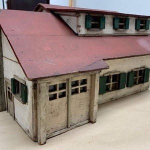 Antique American custom wood home house model 18W14D10H Shipping is not free