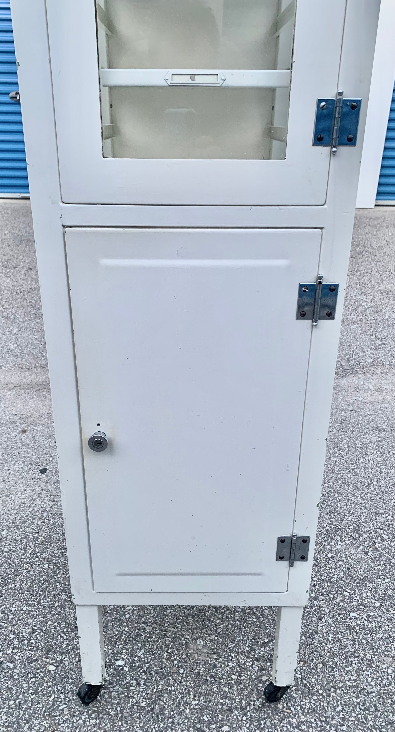 Antique Metal White Enamel Medical Cabinet 2 Doors 4 Slide Out