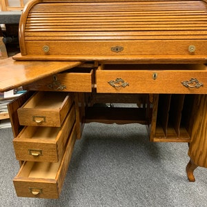 Beautiful antique Macey solid oak paneled roll top desk 40W28D30H44H Shipping is not free image 3