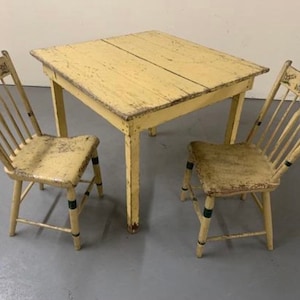 Primitive yellow painted country table and 2 chairs plank seat 36x36x25.5hx30h shipping is not free