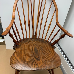 Antique 19th c solid oak continuous arm brace back Windsor chair 17H36.5H20W20D Shipping is not free