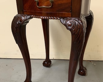antique 19th century Philadelphia Chippendale Style table stand 28h17.5d17.5w Shipping is not free
