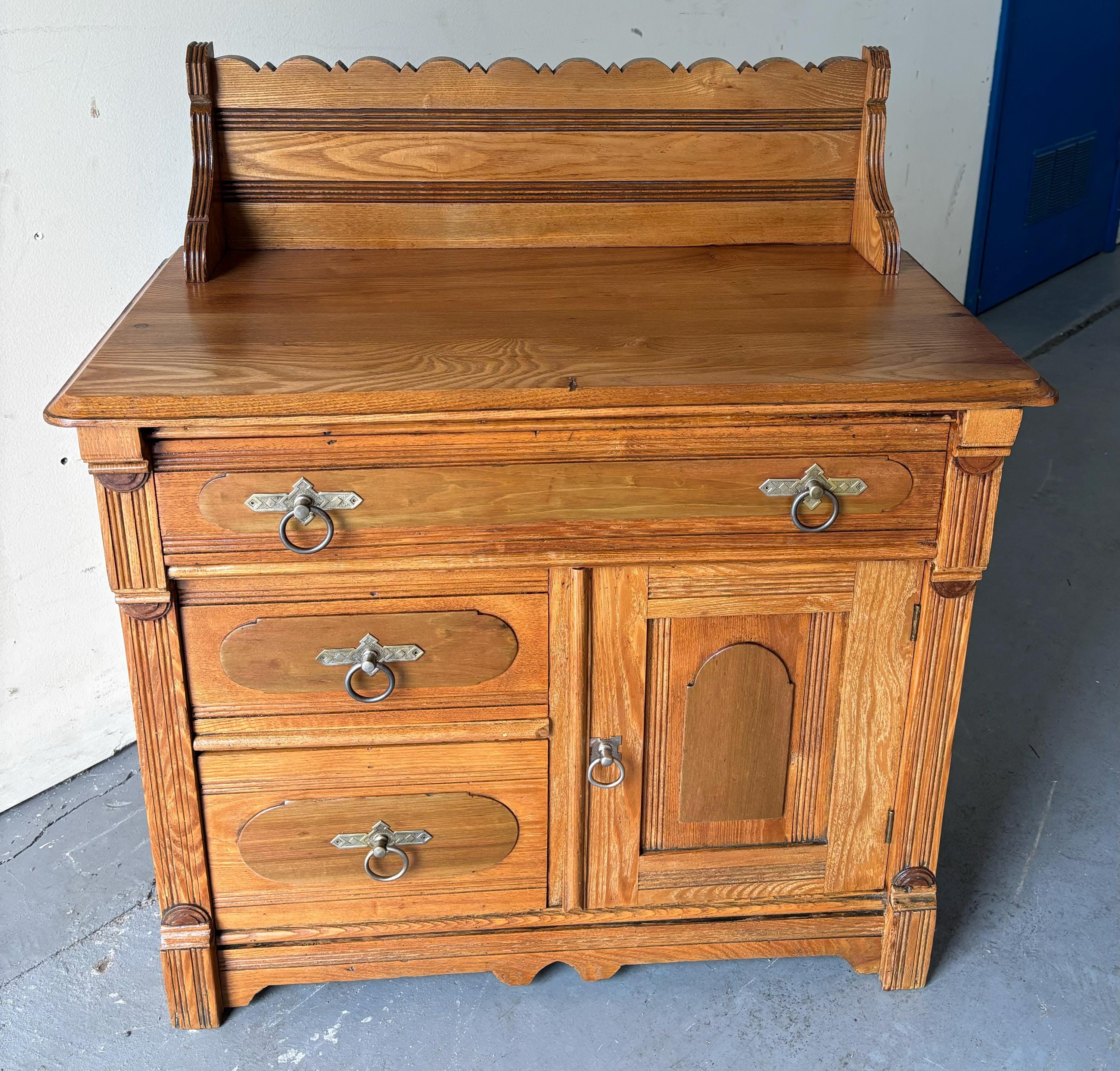 Antique Victorian 1880 Oak Wash Stand 16.5d32w27h35h Shipping is