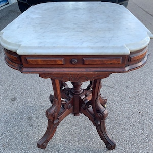 Beautiful Victorian mahogany or walnut marble top parlor table crimped corners 29w22d30h shipping is not free