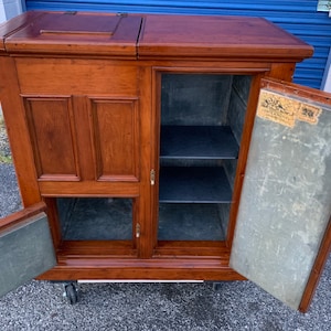 Beautiful 1905 Eddy solid Pine Refrigerator ice chest Boston Ma 35.5W20D37H Shipping is not free image 6