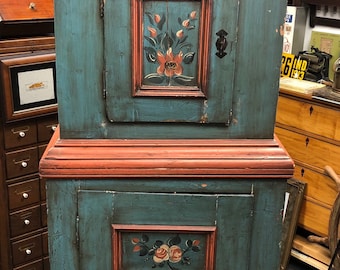 Primitive Paint Decorated 2 door cupboard cabinet 17.5D30W66.5h Shipping is not free