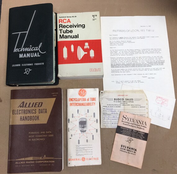 Mid Century TV Repairman Parts Carry Case GE Sylvania RCA Tubes