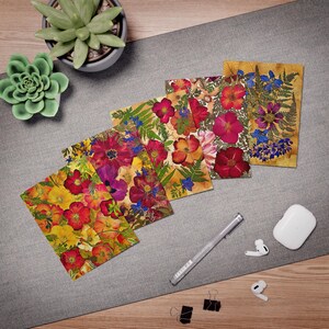 Premium wenskaarten Floral Fantasy - verzameling van vijf ansichtkaarten - op gedroogde bloemen geïnspireerde wenskaarten - cadeau bloemenliefhebbers