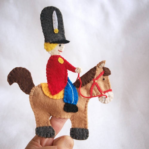 Humpty Dumpty Finger Puppet King Puppet Horse Puppet King s Men humpty-dumpty-finger-puppet-king-puppet-horse-puppet-king-s-men