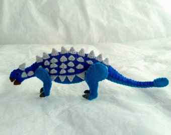 Ankylosaurus, ankylosaurus puppet, ankylosaurus finger puppet, ankylosaurus felt puppet, felt finger puppet, dinosaur puppet