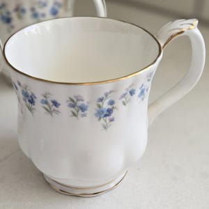 Royal Albert Fine Bone China Memory Lane Pattern Coffee Tea Cups Montrose Style Set of 3 Made in England 1965