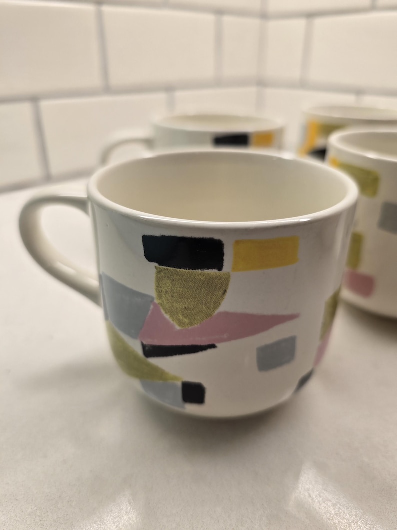Anthropologie Geometric Color Block Retro Design Mugs - 6 Available 画像 3