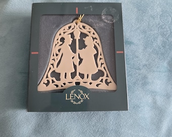 Lenox Fine China Holiday Victorian Carolers Ornament 1990s