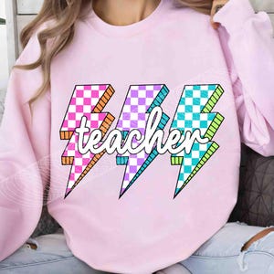 Blitzschlag Lehrer PNG, Zurück in der Schule Shirt Png, Neon Lehrer Shirt Png, Retro Lehrer Png, Karierter Lehrer Png, digitaler Download