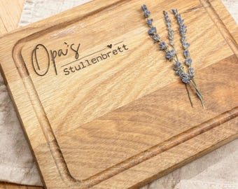Schneidebrett aus Eiche mit Saftrille | geölt & langlebig | Geschenkidee Papa,Mama,Opa,Oma Brotzeit | Frühstücksbrett Holz 2 Größen