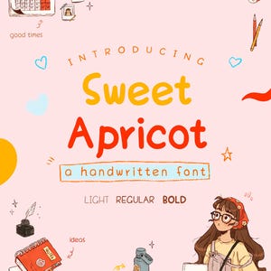 Puede incluir: Ilustración digital sobre un fondo rosa que promociona una fuente manuscrita llamada "Sweet Apricot". La imagen incluye un calendario, un cuaderno, una botella de agua y un dibujo animado de una persona, con el texto "LIGHT REGULAR BOLD".