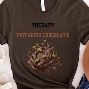 Pistachechocolade, chocolade zonder therapie alleen, Dubai-chocolade, pistachegroen, luxe chocolade, cadeau voor notenliefhebber, cadeau voor haar hem