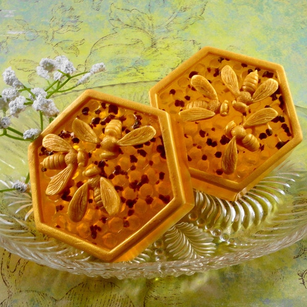 Honeycomb Soap Made with Bee Pollen  - Glycerin Soap - Handmade Soap - Guest Soap - Honey Soap - Save the Bees - Spring Soap - SoapGaren